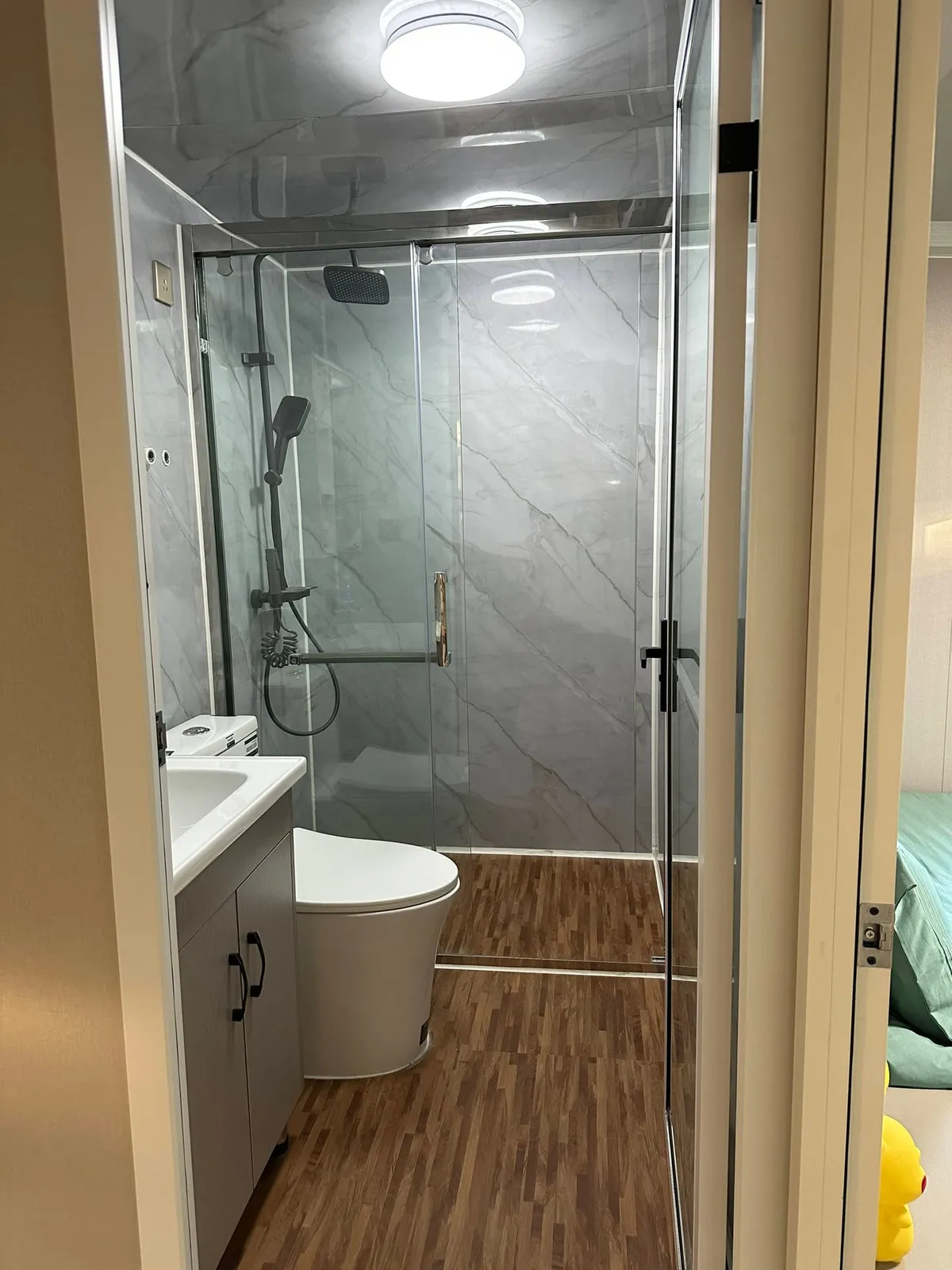 20FT Bathroom Model 1