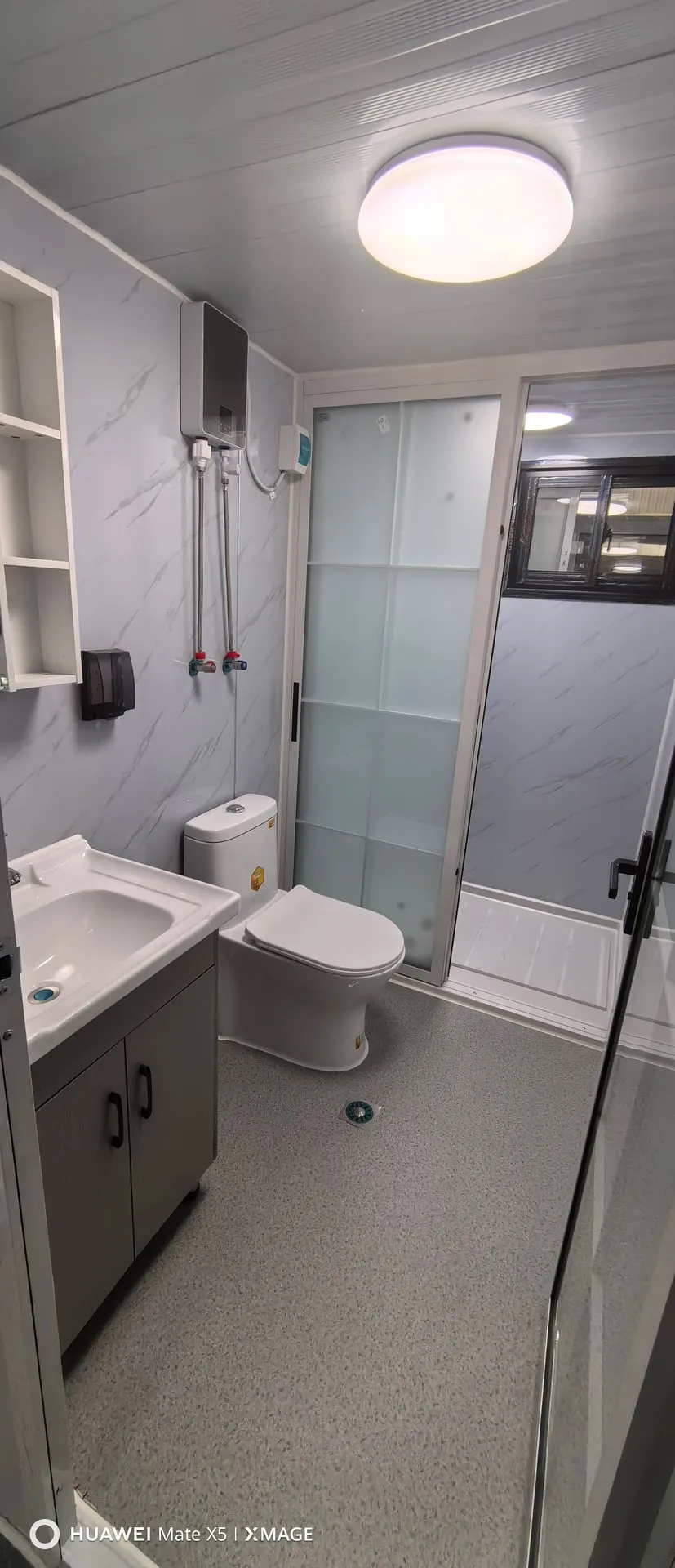 40FT Bathroom Model 11