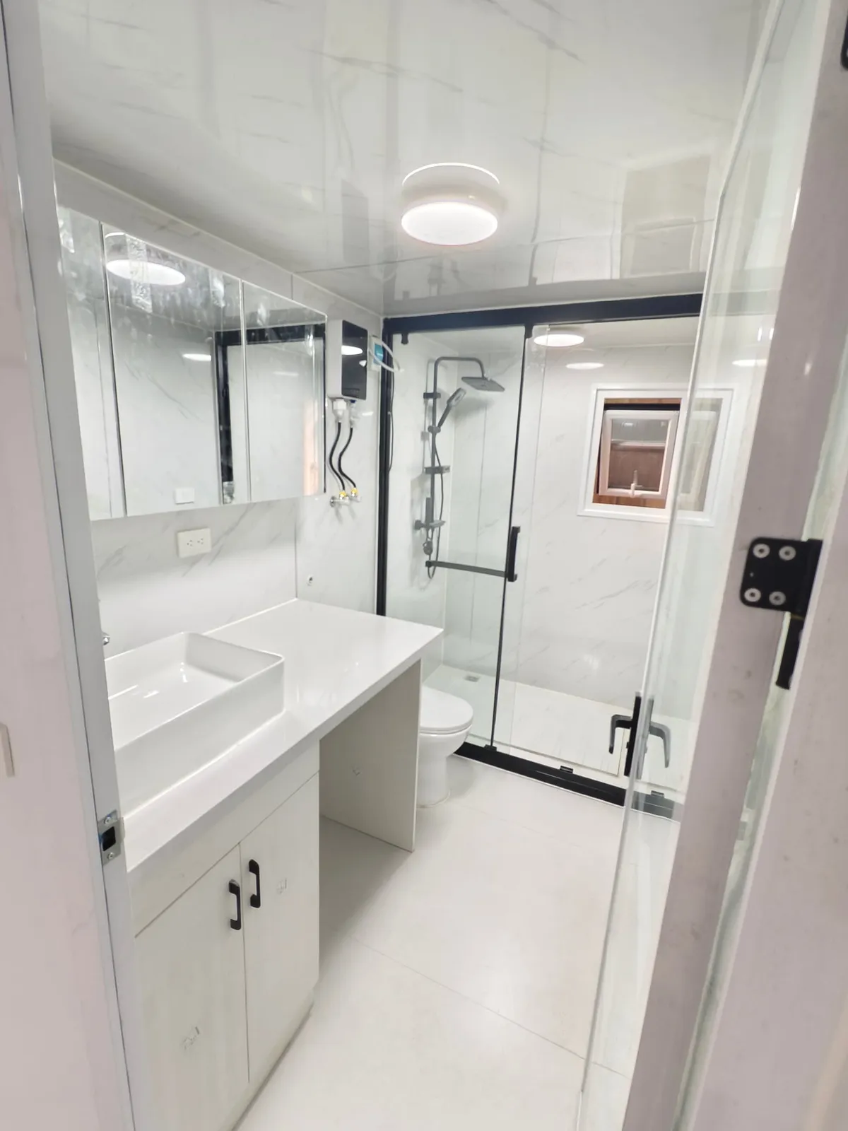 40FT Bathroom Model 2