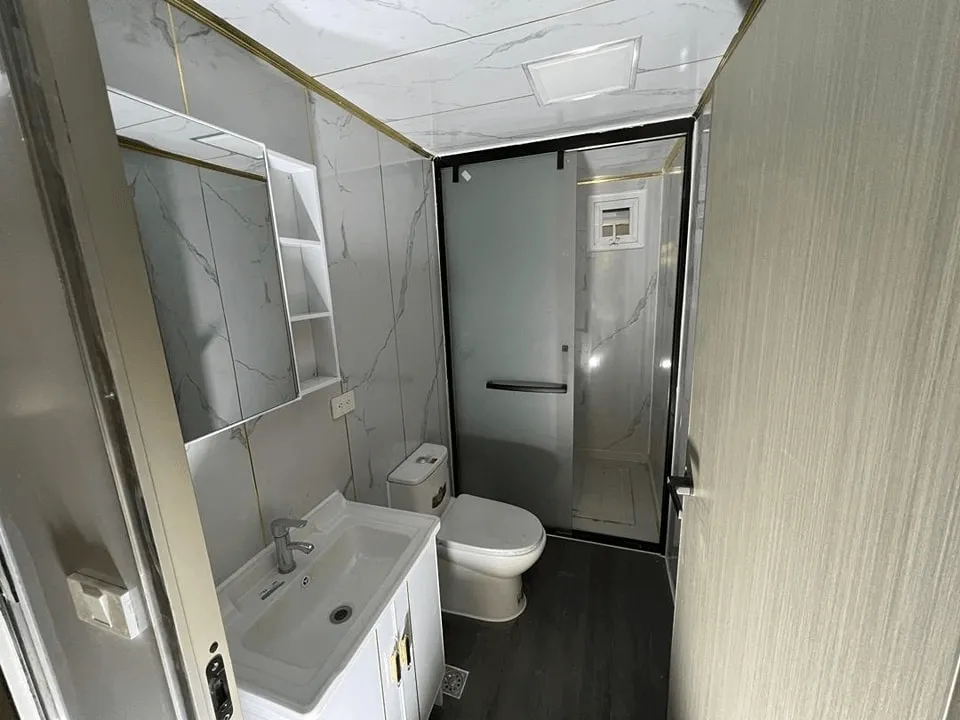 40FT Bathroom Model 5